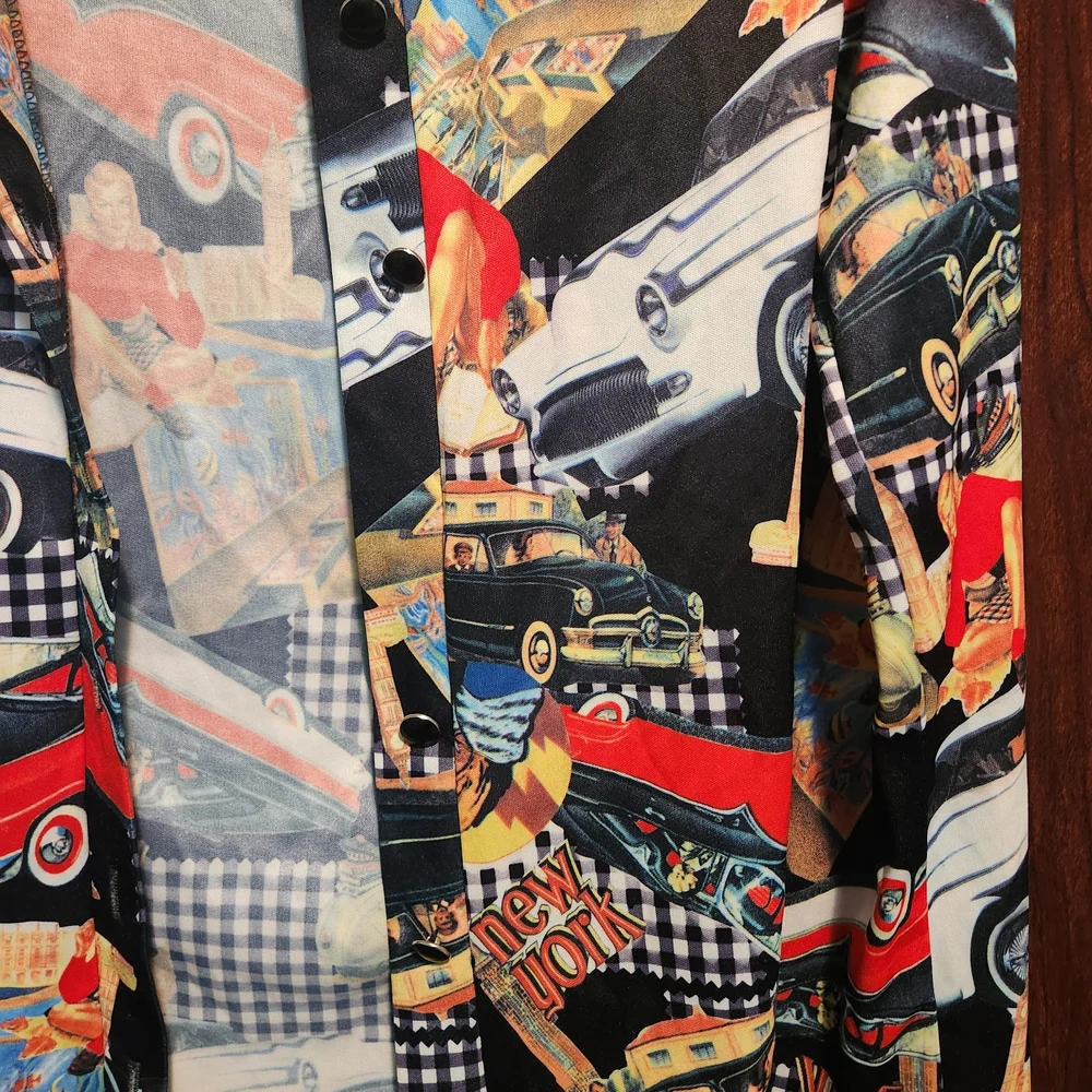Vintage Graphic Print Button Up Shirt - Picture 2 of 9